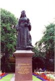 Queen Victoria's Statue before restoration, Queen's Gardens, Newcastle-under-Lyme