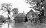 Clifford Chambers.  Manor Mill in flood