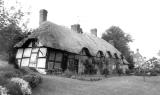 Stoneleigh.  Thatched cottages
