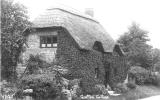 Ardens Grafton.  Grafton cottage