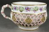Cup. Worcester Porcelain Company. Robert Chamberlain